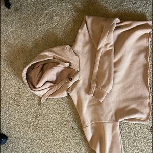 Cropped Hoodie.
